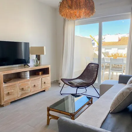 アパート Cozy House - Pool - Parking - Family タリファ