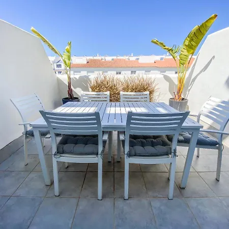 Cozy House - Pool - Parking - Family Apartamento