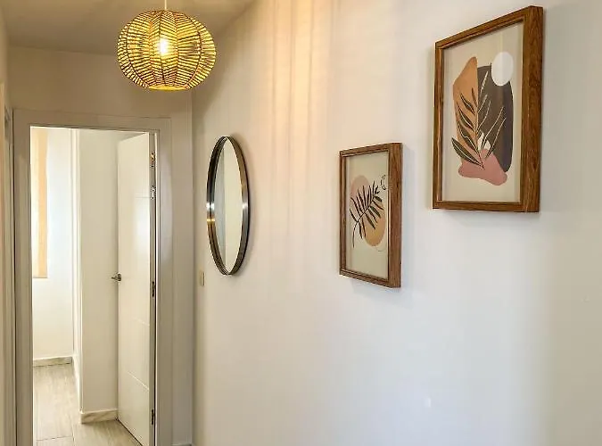 Cozy House - Pool, Parking, Family Διαμέρισμα Ταρίφα